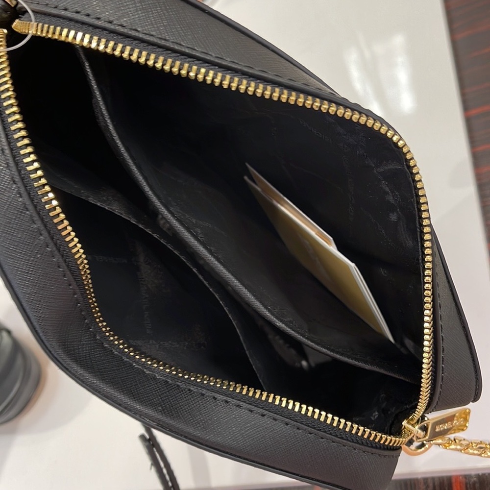 Michael Kors Jet Set Item Large East West Zip Crossbody Leather Black - Picture 12 of 16